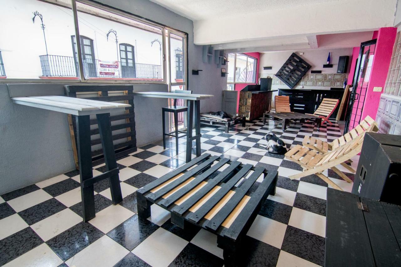 خالابا Hostal 50 المظهر الخارجي الصورة
