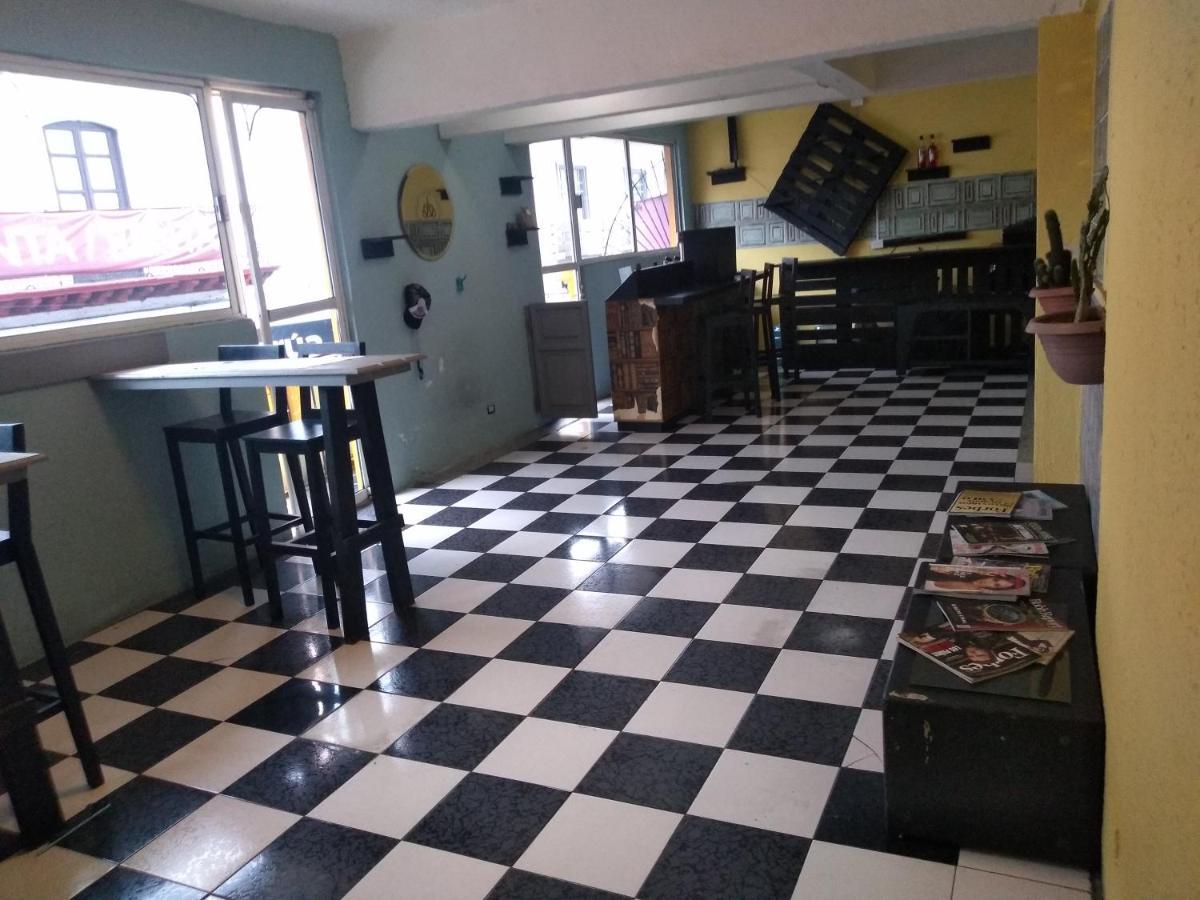 خالابا Hostal 50 المظهر الخارجي الصورة